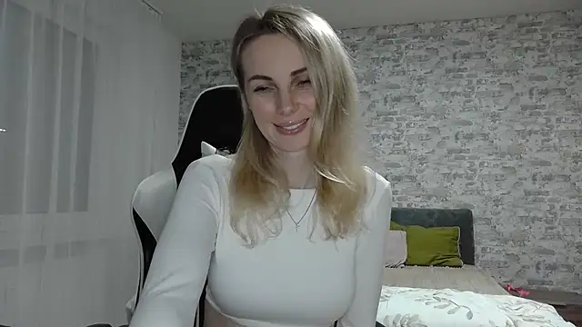 AlissonBia online show from June 6, 8:59 pm
