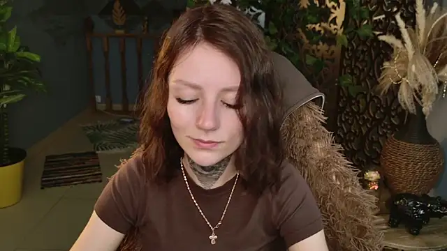 VeliraBraitberg online show from July 13, 7:20 am