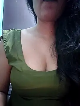 Snapshot of Kavita_ji chatting on September 15, 3:59 am Kavita ji online show from September 15, 3:59 am