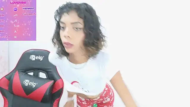 ElisaBoyer online show from January 6, 11:47 am