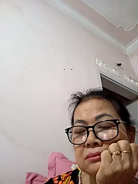 Hotestlove online show from April 20, 10:57 pm