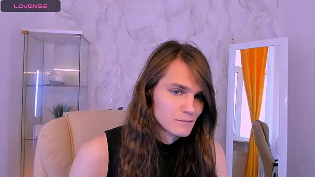 Snapshot of Will_Will_ chatting on September 26, 5:49 am Will Will online show from September 26, 5:49 am