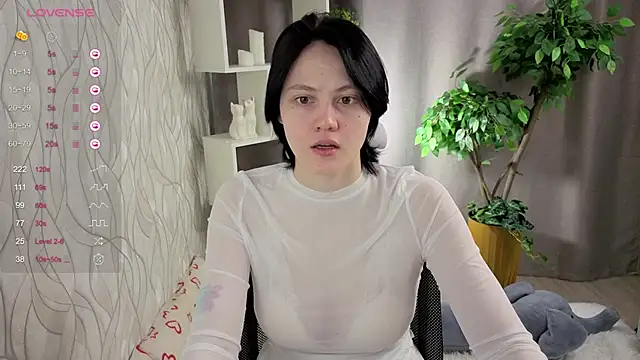 MaryCoopeer online show from October 4, 5:13 am