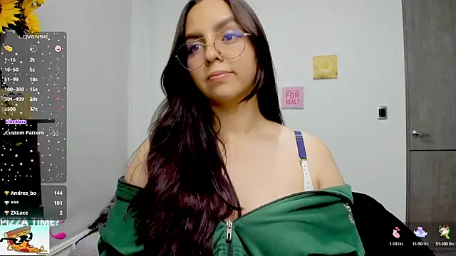 Valery7rose  online show from September 18, 11:25 pm