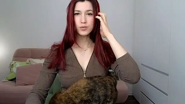 Snapshot of AliciaNewell chatting on October 14, 8:06 am AliciaNewell online show from October 14, 8:06 am