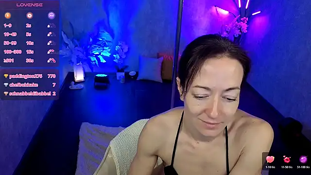 kimberlyray777 online show from May 20, 7:38 am