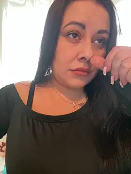 DaisyStreet online show from February 15, 11:42 am