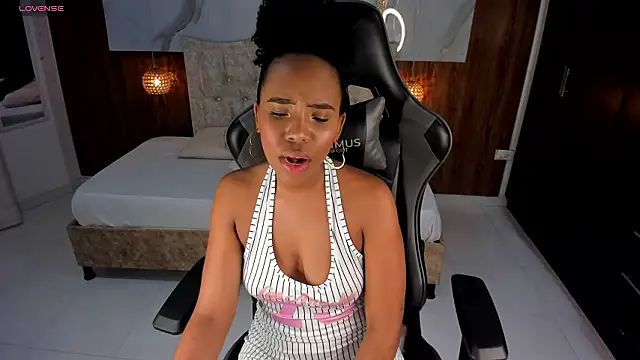 lia 16 online show from March 12, 11:24 am