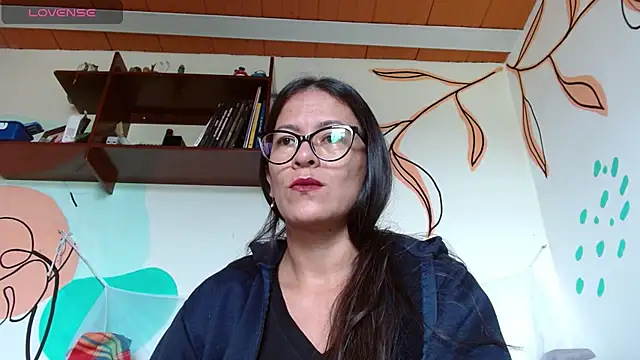 lupita84 online show from January 11, 6:13 pm