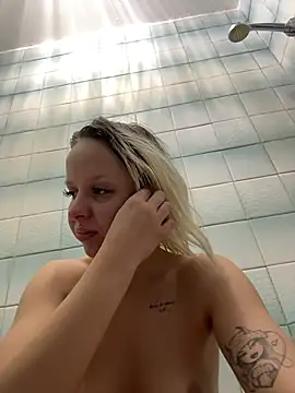 LikaCat online show from March 2, 3:28 am