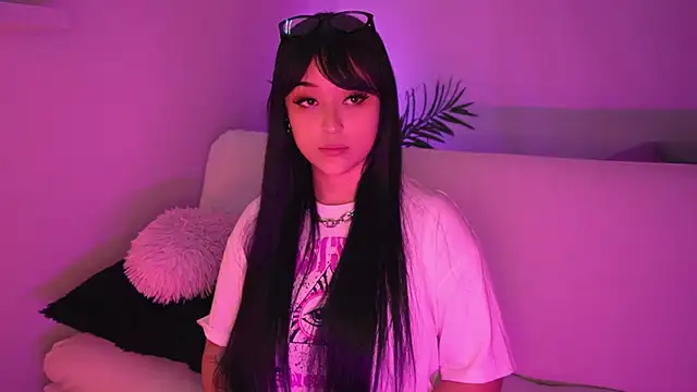 Gloomydoll online show from April 2, 9:34 pm