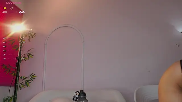 Snapshot of mia_colin1_ chatting on September 20, 12:25 pm mia colin1 online show from September 20, 12:25 pm