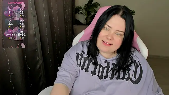 Akemi BBW online show from December 17, 5:11 am