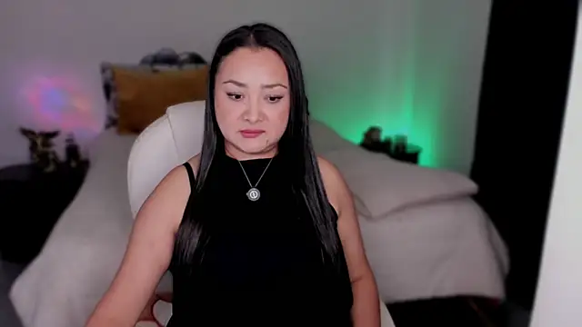 emilydolshe2 online show from July 22, 2:18 pm