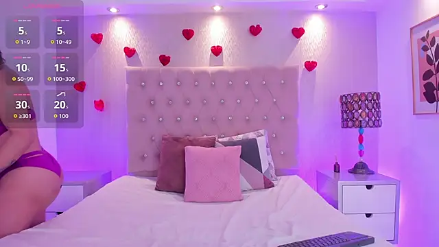 NatyQueen  online show from February 24, 1:32 pm