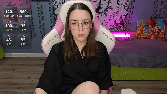 Snapshot of Sweet_frosti chatting on September 28, 3:13 am Sweet frosti online show from September 28, 3:13 am