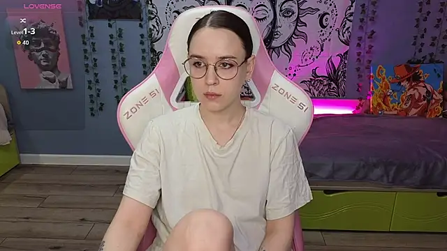 Snapshot of Sweet_frosti chatting on October 7, 3:22 am Sweet frosti online show from October 7, 3:22 am