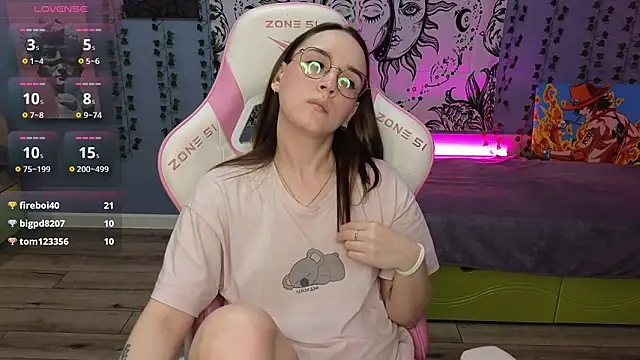 Snapshot of Sweet_frosti chatting on September 22, 3:27 am Sweet frosti online show from September 22, 3:27 am