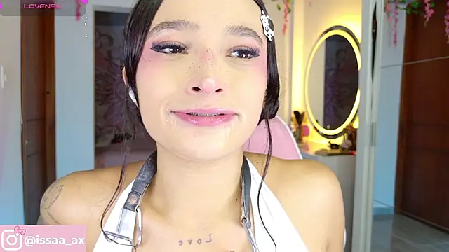 issagarcia online show from February 19, 10:52 pm