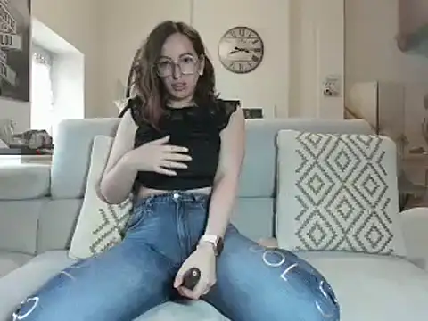 Snapshot of prunelle_sexy chatting on November 1, 7:12 am prunelle sexy online show from November 1, 7:12 am