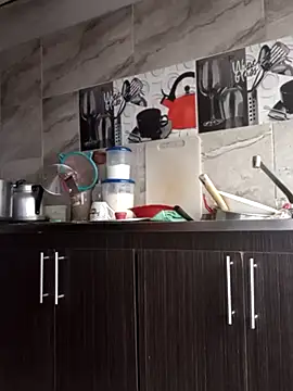 stefanie010 online show from September 18, 5:22 pm