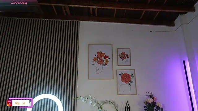 LillyDolls23 online show from April 10, 1:06 pm