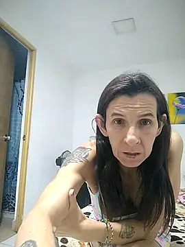 Cameron puppy online show from June 1, 10:10 pm