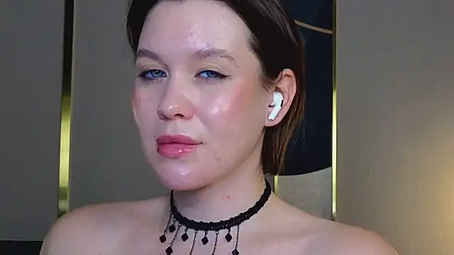 Snapshot of katy__moonj chatting on September 29, 2:38 am katy moonj online show from September 29, 2:38 am