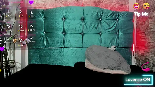 Cloee66 online show from November 4, 7:08 pm