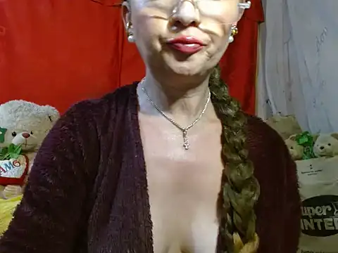 hottieperla online show from July 21, 9:48 pm