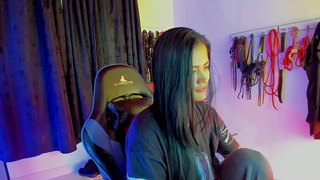 scarlet-kennedy98 online show from September 10, 11:05 pm