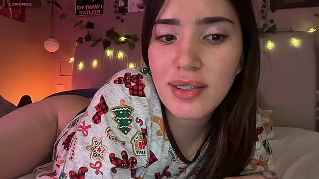 Anisawithlove online show from January 11, 4:45 pm