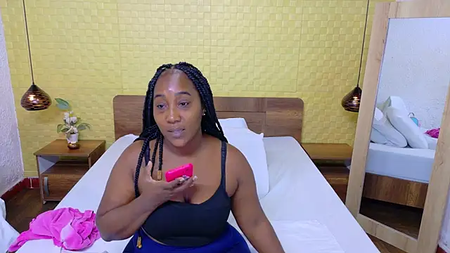 Snapshot of kiara_evanss chatting on September 17, 3:15 am kiara evanss online show from September 17, 3:15 am