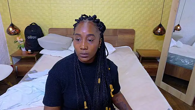 Snapshot of kiara_evanss chatting on October 15, 2:58 am kiara evanss online show from October 15, 2:58 am