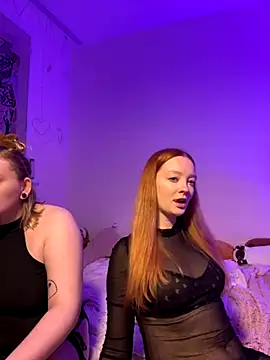 Snapshot of Radiants_two chatting on September 12, 2:23 am Radiants two online show from September 12, 2:23 am