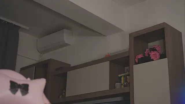 Moan4u online show from October 16, 7:44 am