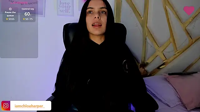 Snapshot of ChloeHarper_ chatting on October 17, 7:06 pm ChloeHarper online show from October 17, 7:06 pm