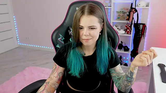 Latex Kitty online show from July 10, 12:49 pm