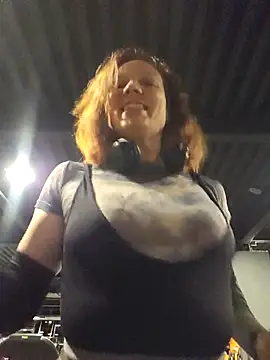 Exhibitionsplit online show from September 21, 9:46 pm