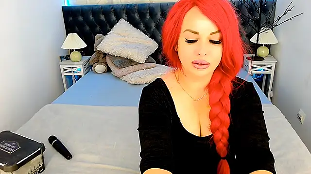Snapshot of RedHeadBridget chatting on October 18, 5:54 am RedHeadBridget online show from October 18, 5:54 am