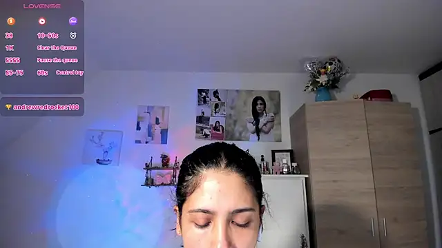 VeronikaOlsen online show from December 2, 2:52 pm