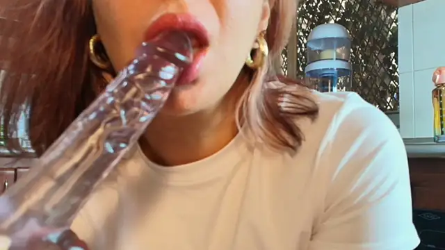 scarlett moore online show from October 13, 4:09 pm