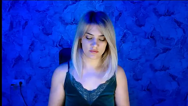 nika gold1 online show from November 13, 5:23 pm