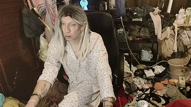 Ombeline1 online show from December 21, 5:28 pm