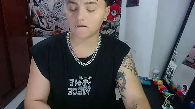 isabeautyx19 online show from April 21, 9:22 pm