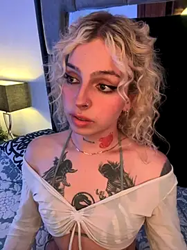 Snapshot of Bonnie_vega chatting on September 20, 9:57 pm Bonnie vega online show from September 20, 9:57 pm