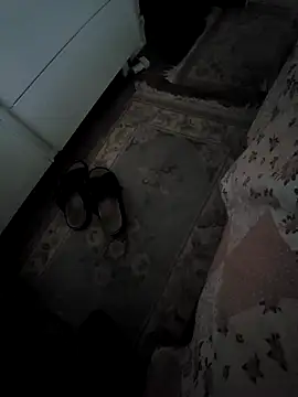 mia69x online show from December 4, 2:30 pm