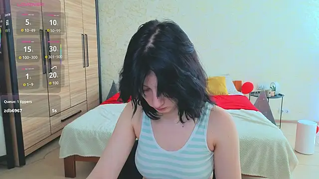 JulisSweet online show from March 8, 8:18 am