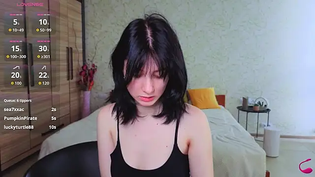 JulisSweet online show from November 22, 8:06 am