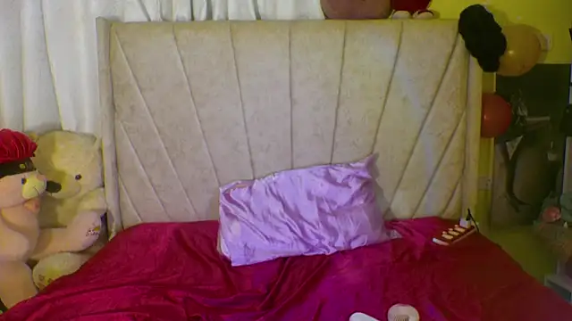 pyt liyah online show from February 17, 4:17 pm